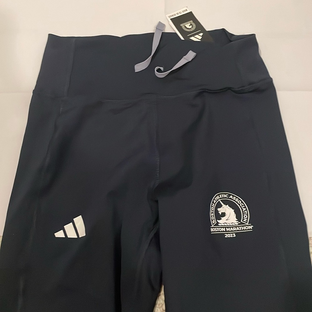 NWT Adidas Boston marathon leggings 7/8th length